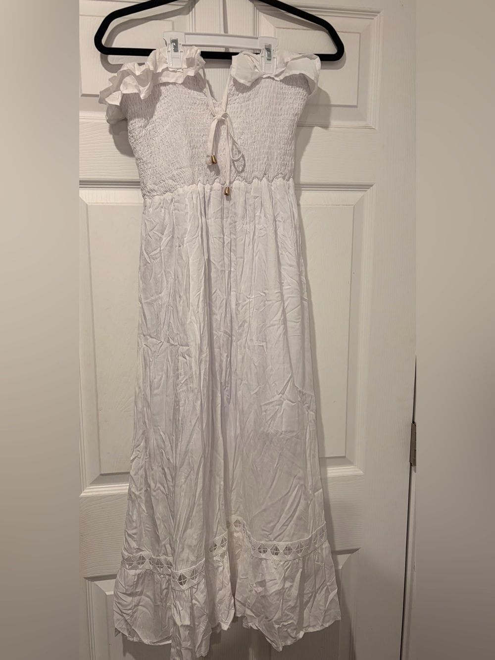 Women’s Medium white boho halter maxi dress